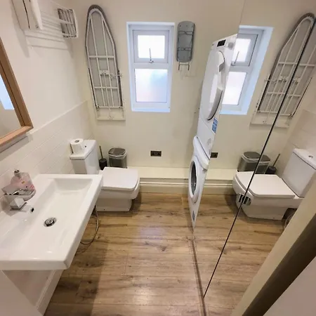 Littleton Co-Living - Private Room Self-Cater Manchester Buitenkant foto