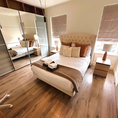 Littleton Co-Living - Private Room Self-Cater Manchester Buitenkant foto